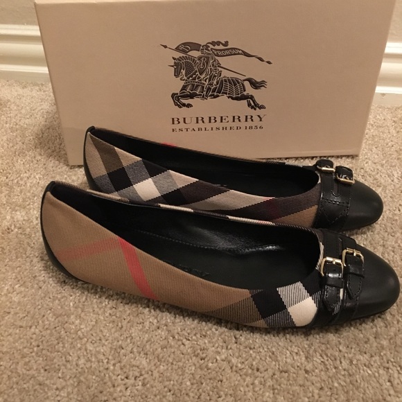 burberry flats